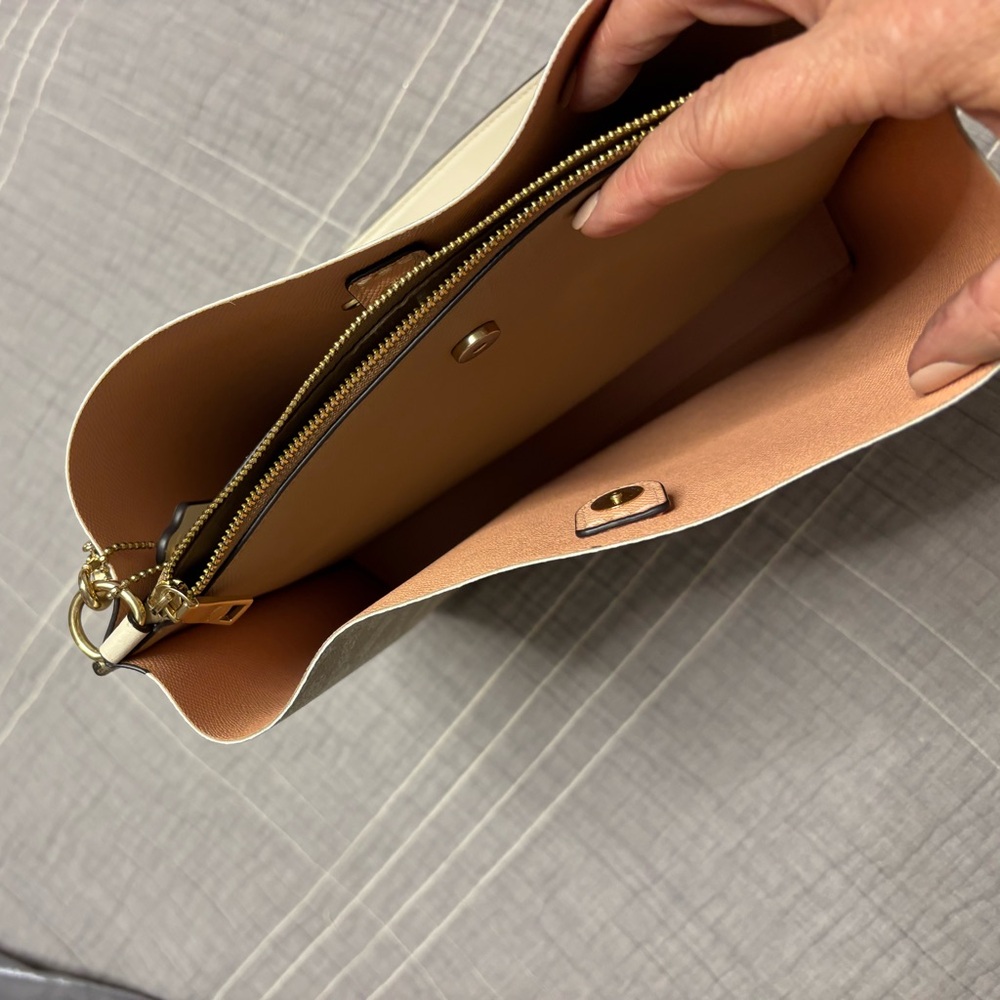 Coach Mollie Bucket Chic Tan and Cream Handbag